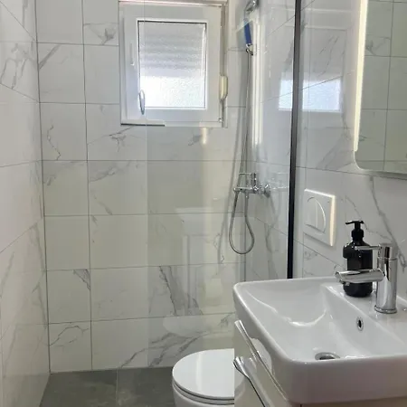 App Kajtazovic 1 By Interhome *